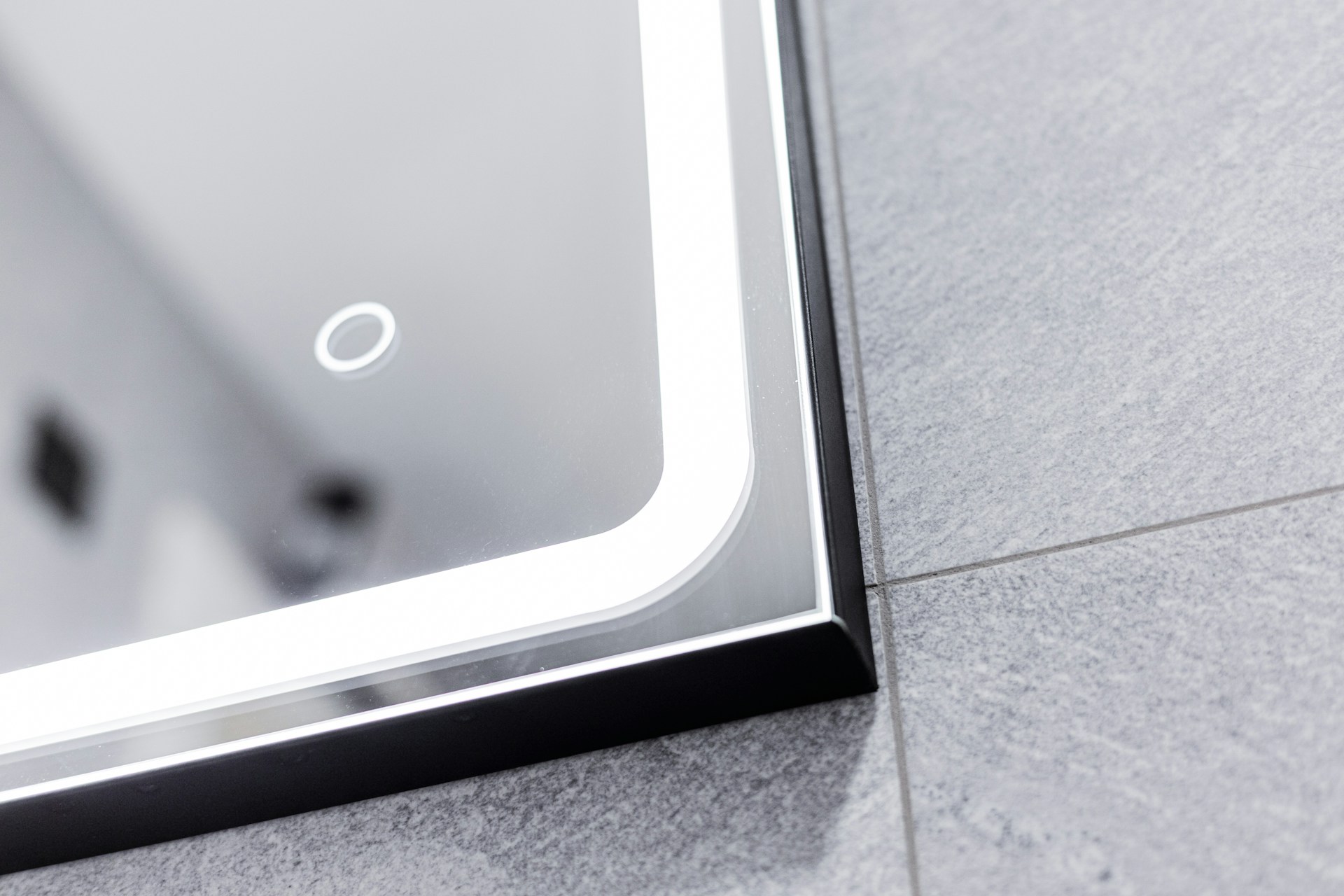 Why LED Mirrors Are Becoming a Must-Have in Modern Bathrooms